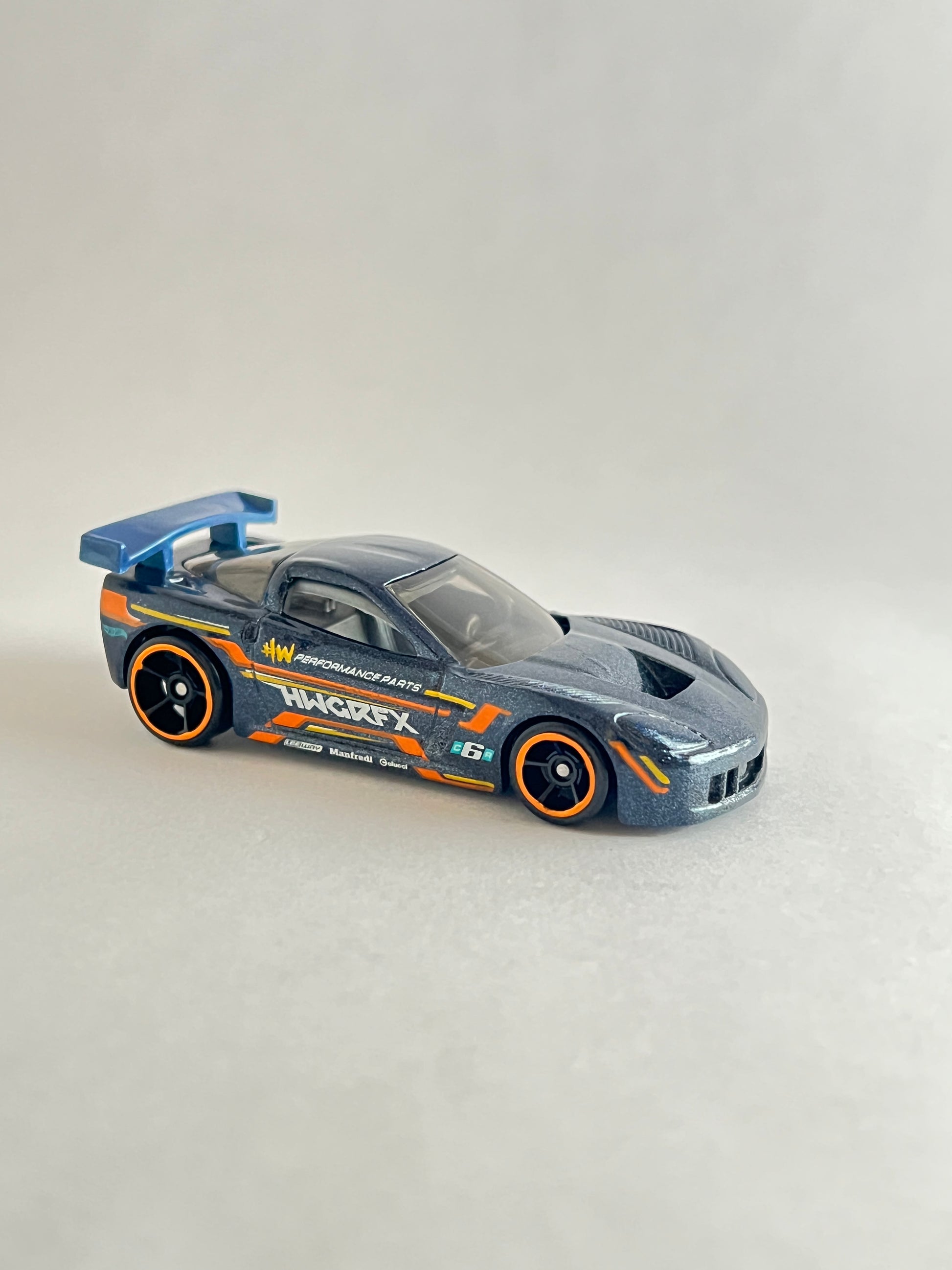 UNCARDED - HOTWHEELS - 05 CORVETTE C6R - Its Fun- Hot wheels - matchbox - diecast