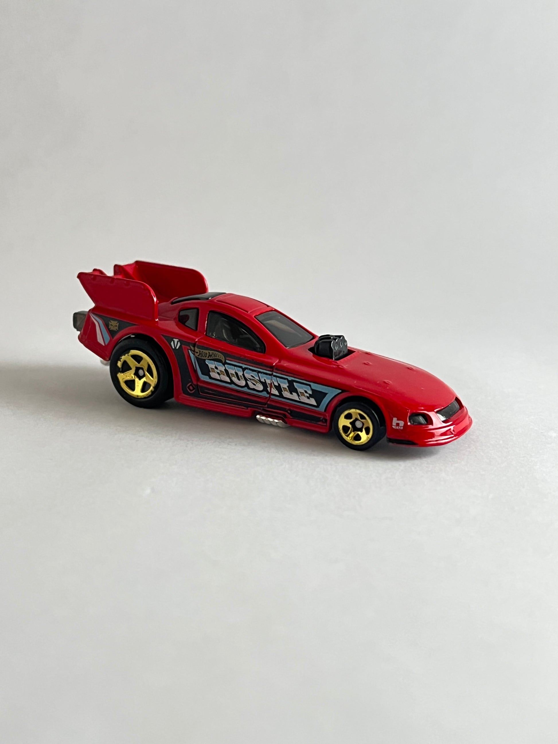 UNCARDED - HOTWHEELS - MUSTANG FUNNY CAR - Its Fun- Hot wheels - matchbox - diecast