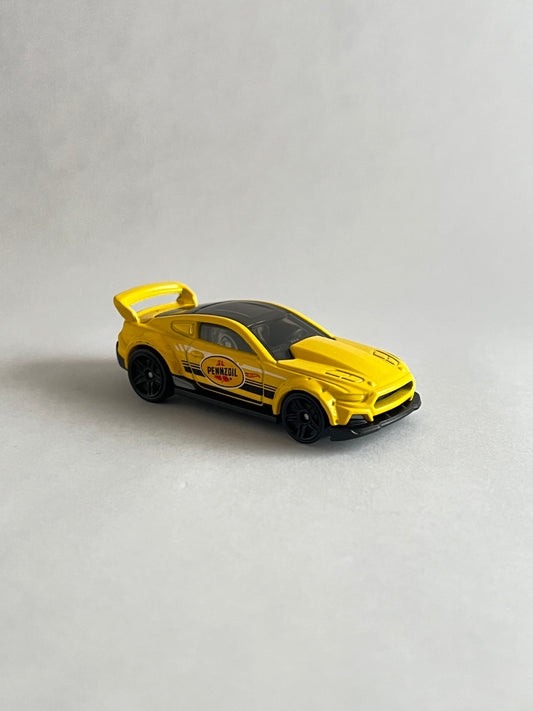 UNCARDED - HOTWHEELS - CUSTOM 15 FORD MUSTANG - Its Fun- Hot wheels - matchbox - diecast