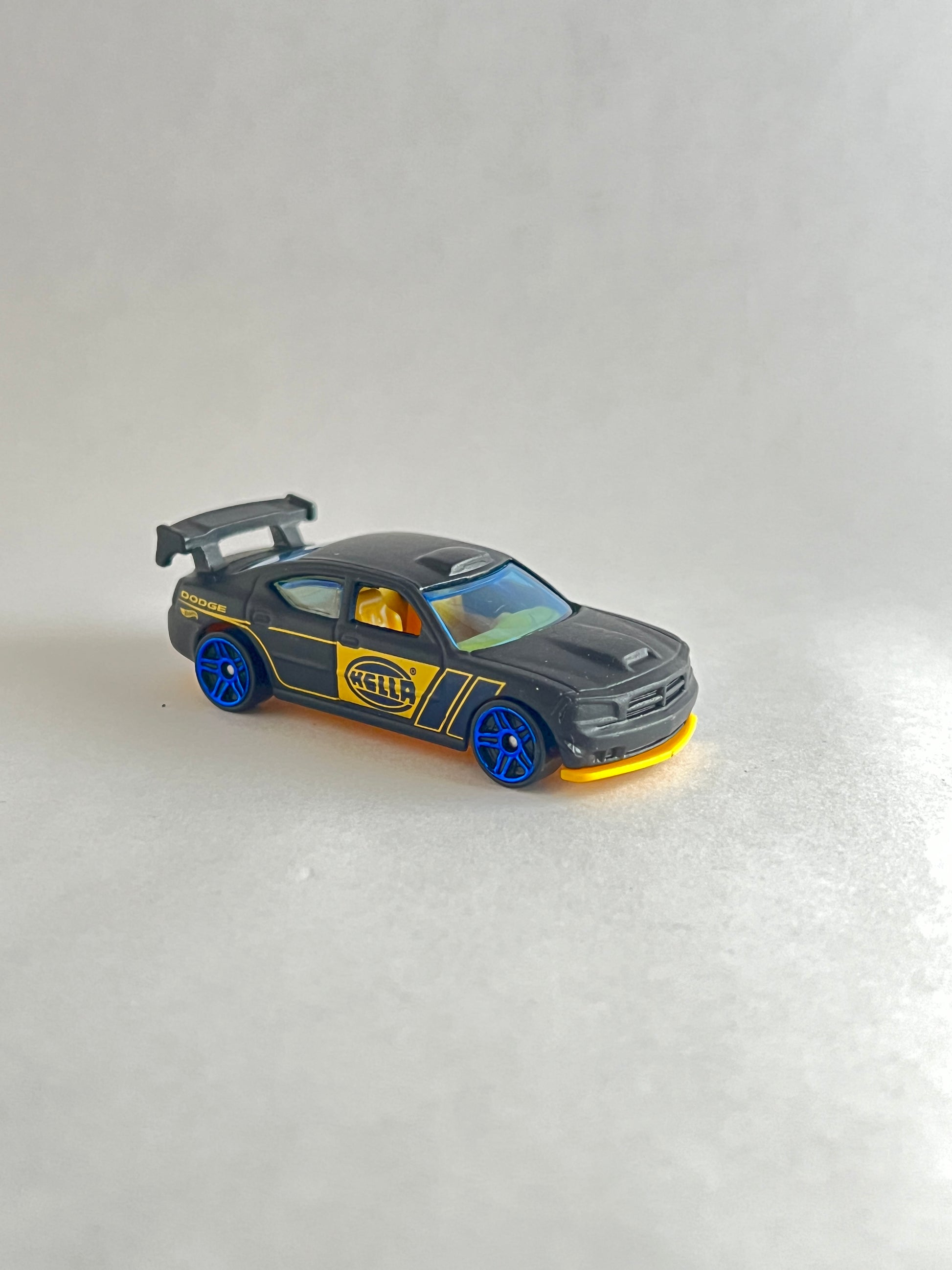 UNCARDED - HOTWHEELS - DODGE CHARGER DRIFT - Its Fun- Hot wheels - matchbox - diecast