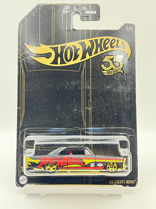 SOFT CORNERS - HOT WHEELS - 66 CHEVY NOVA - 4E