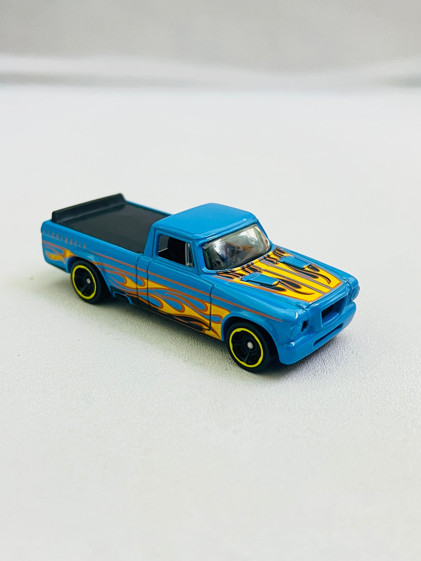UNCARDED - 63 STUDEBAKER CHAMP