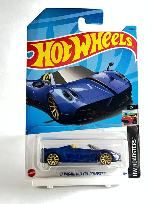 MILD CARD BEND - HOT WHEELS - 17 PAGANI HUAYRA ROADSTER - 4B - Its Fun- Hot wheels - matchbox - diecast