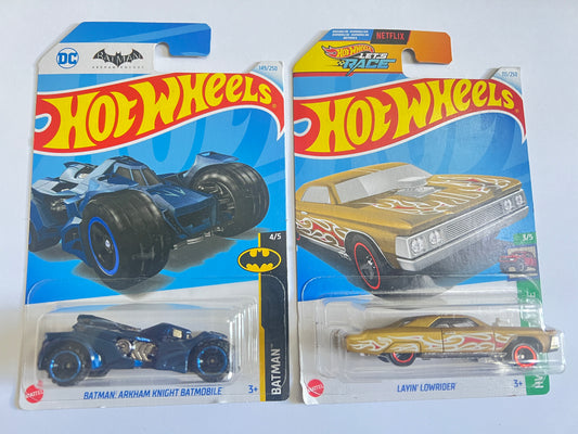 BATMAN ARKHAM KNIGHT BATMOBILE (BLUE) + LAYIN LOWRIDER - COMBO - Its Fun- Hot wheels - matchbox - diecast