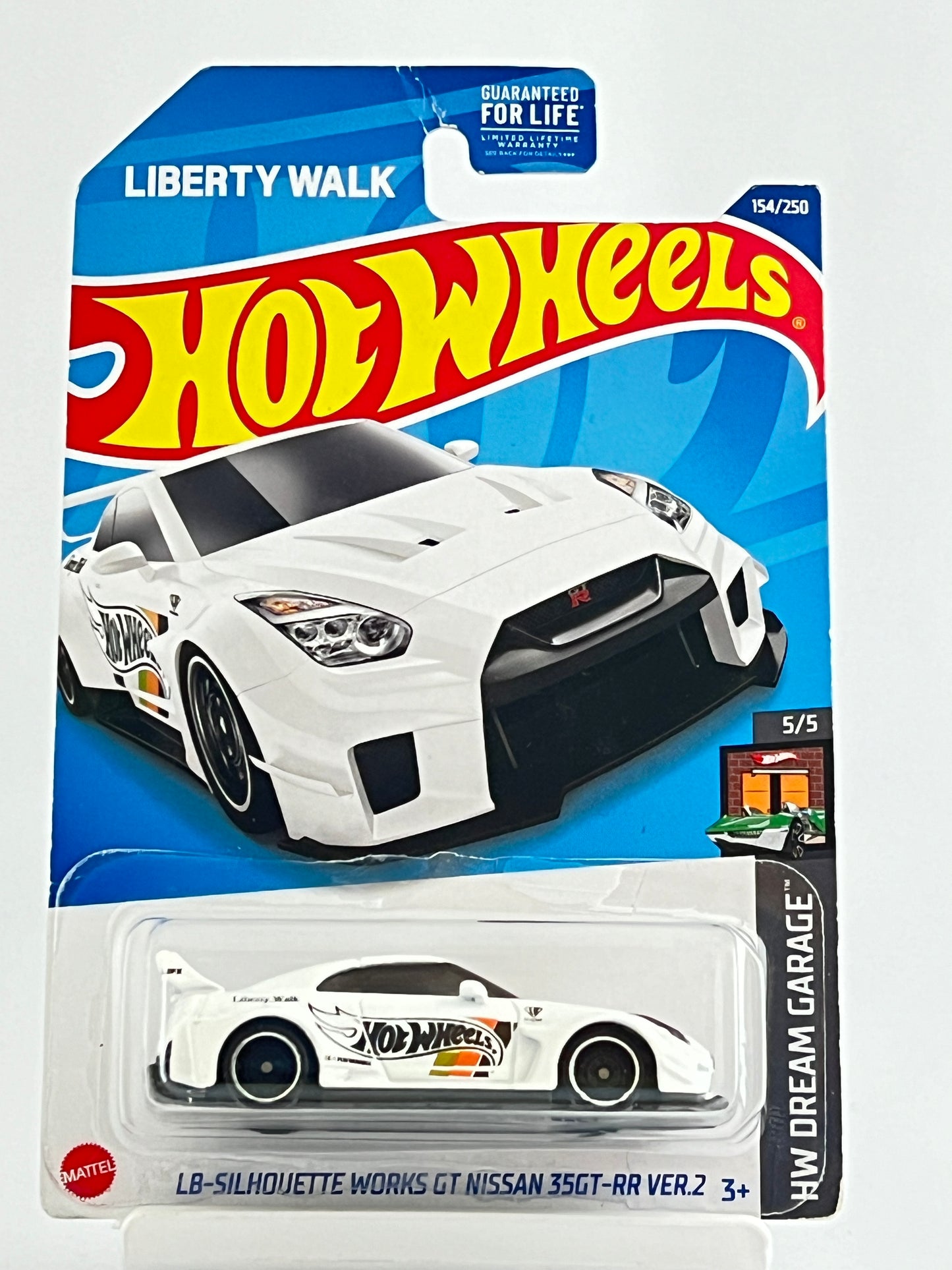 LB SILHOUETTE WORKS GT NISSAN 35GT-RR VER.2 - WHITE - IMPORTED - 3B