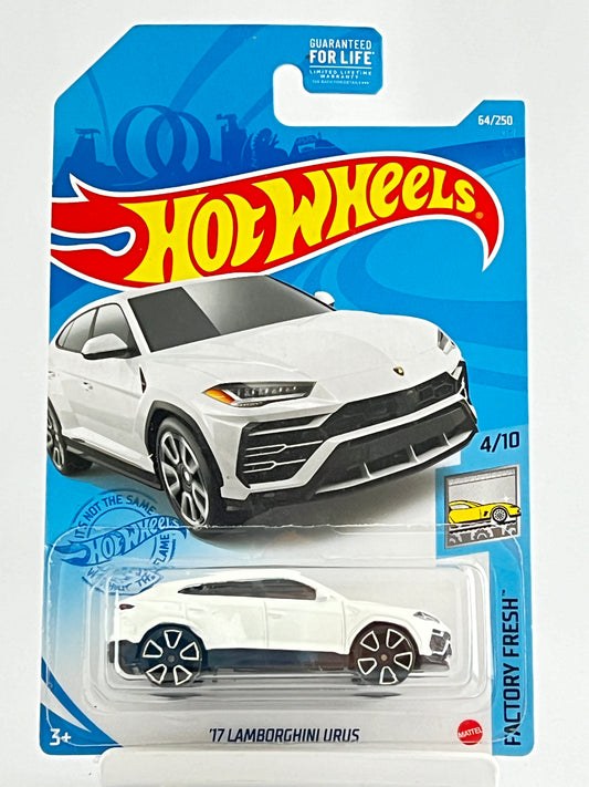 17 LAMBORGHINI URUS WHITE IMPORTED - Its Fun- Hot wheels - matchbox - diecast