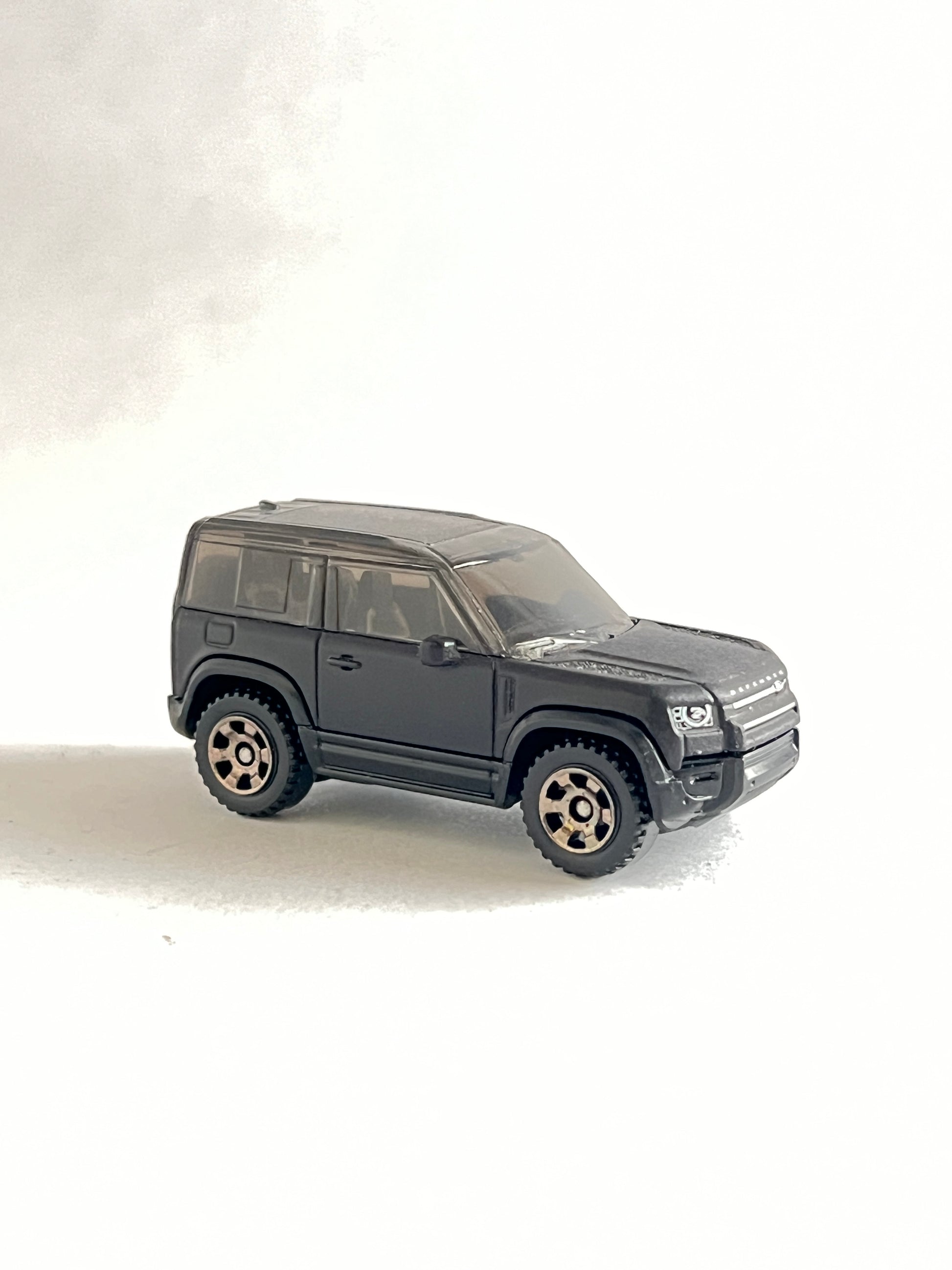 MATCHBOX 2020 LANDROVER DEFENDER - Its Fun- Hot wheels - matchbox - diecast