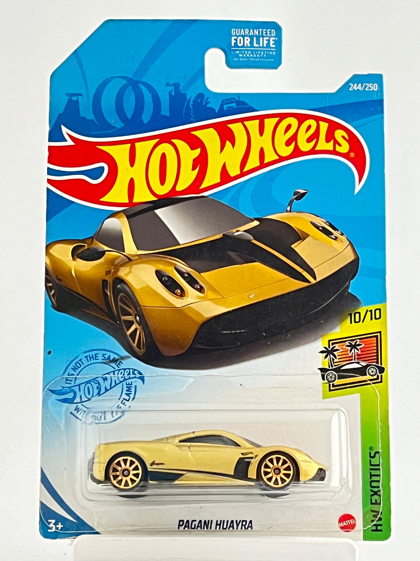 PAGANI HUAYRA - GOLD