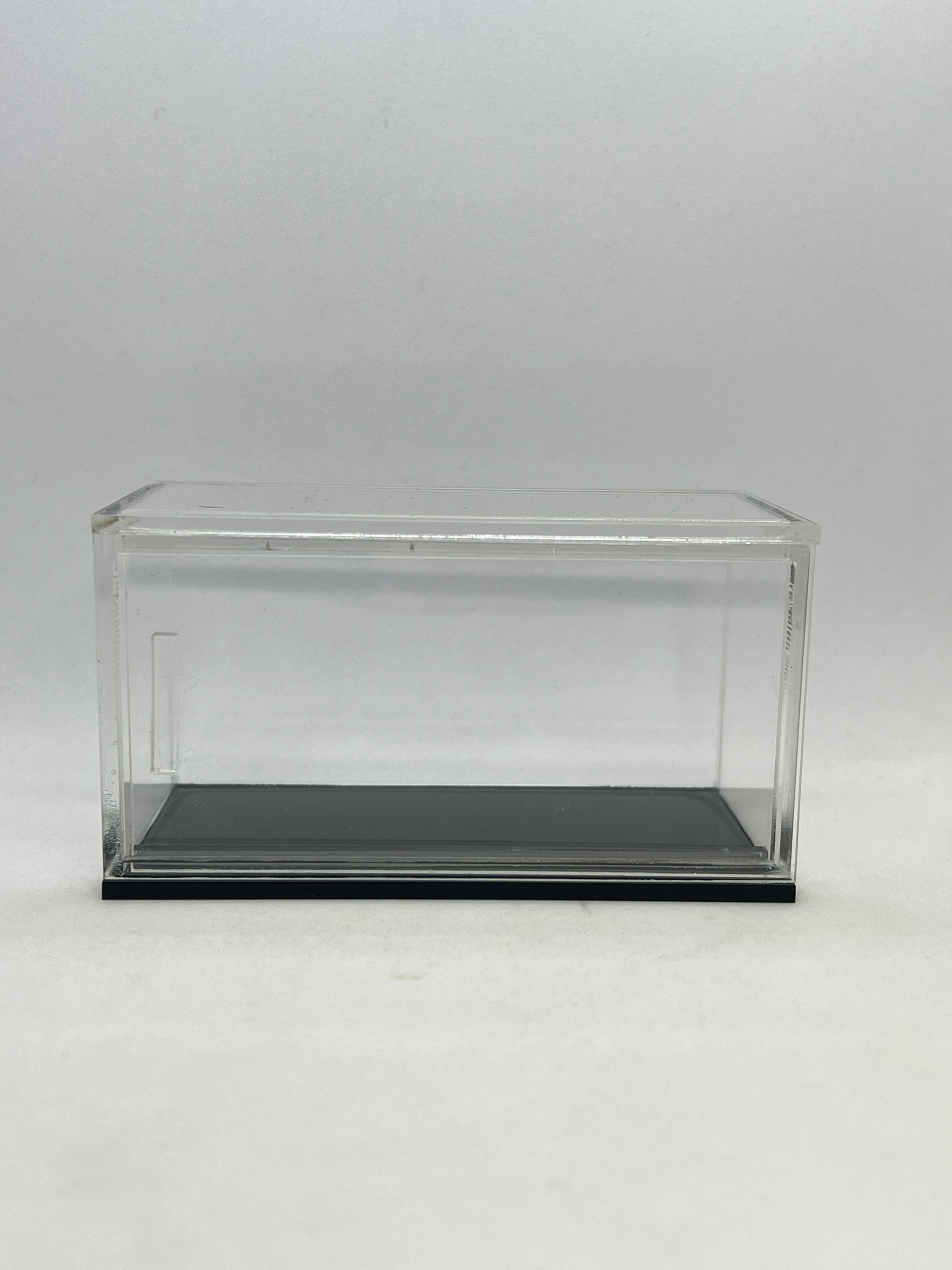 SINGLE CAR ACRYLIC CASE WITH SLIDE DOOR FOR 1:64 CARS - Its Fun- Hot wheels - matchbox - diecast