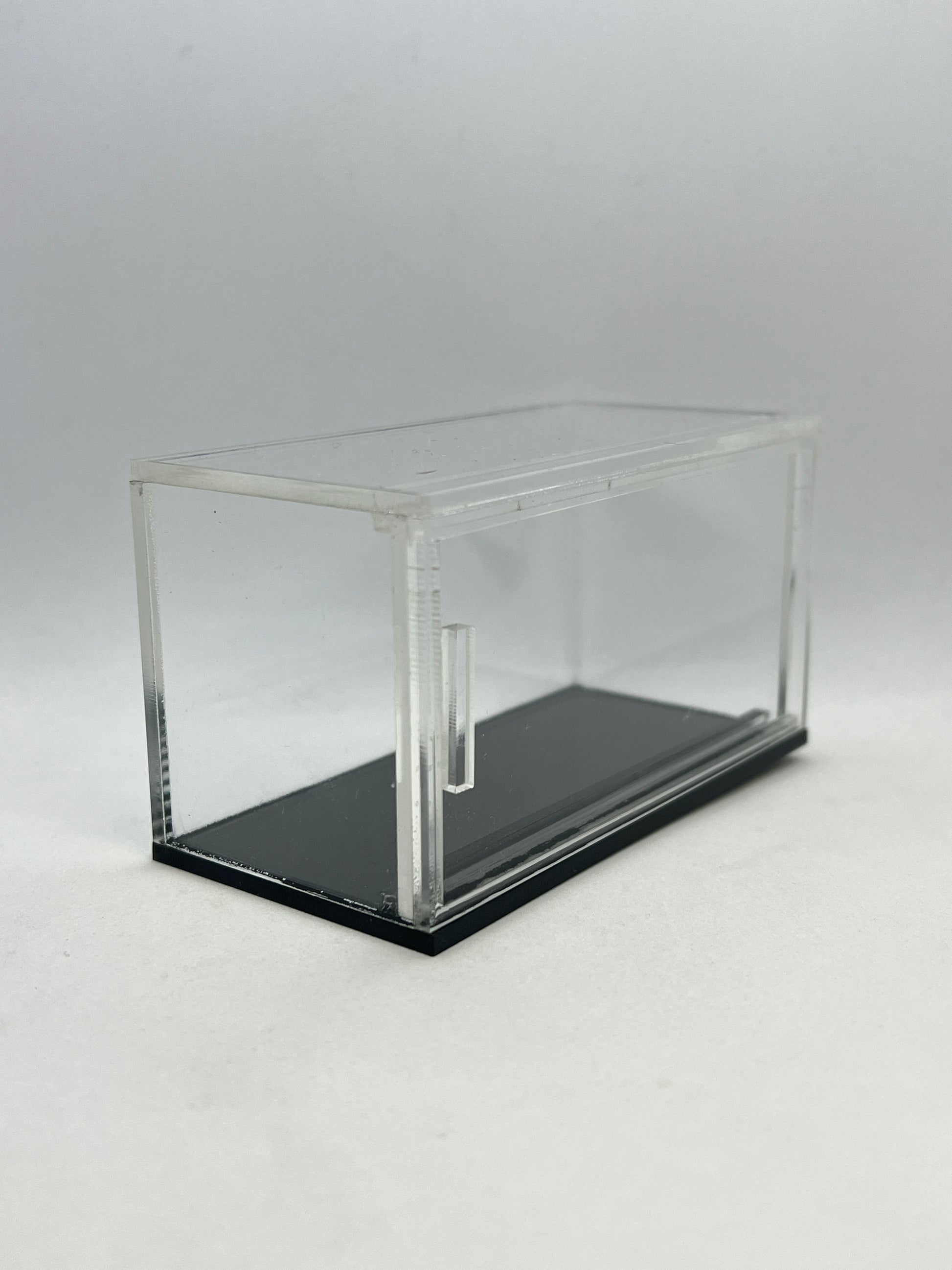 SINGLE CAR ACRYLIC CASE WITH SLIDE DOOR FOR 1:64 CARS - Its Fun- Hot wheels - matchbox - diecast