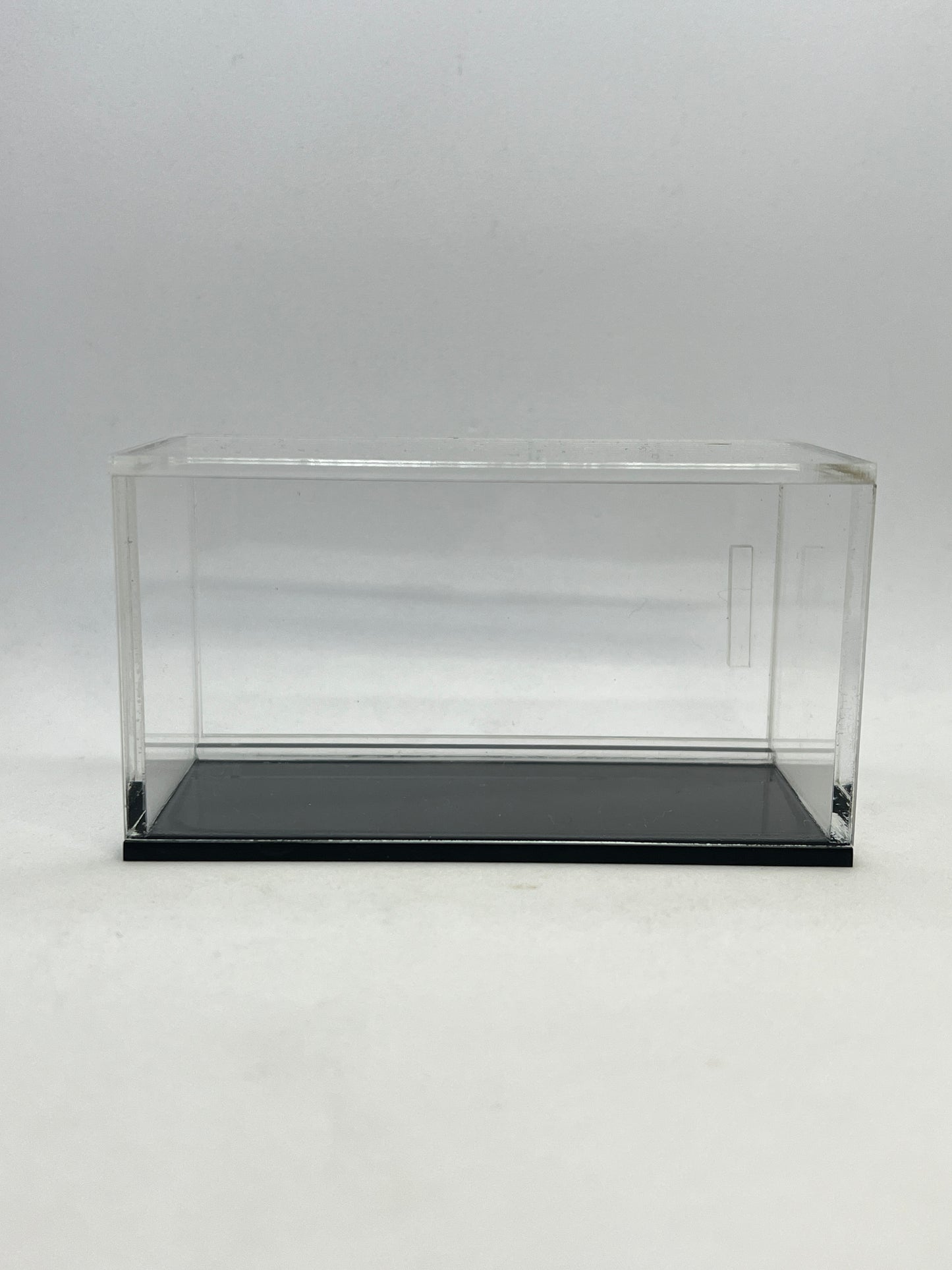 SINGLE CAR ACRYLIC CASE WITH SLIDE DOOR FOR 1:64 CARS - Its Fun- Hot wheels - matchbox - diecast