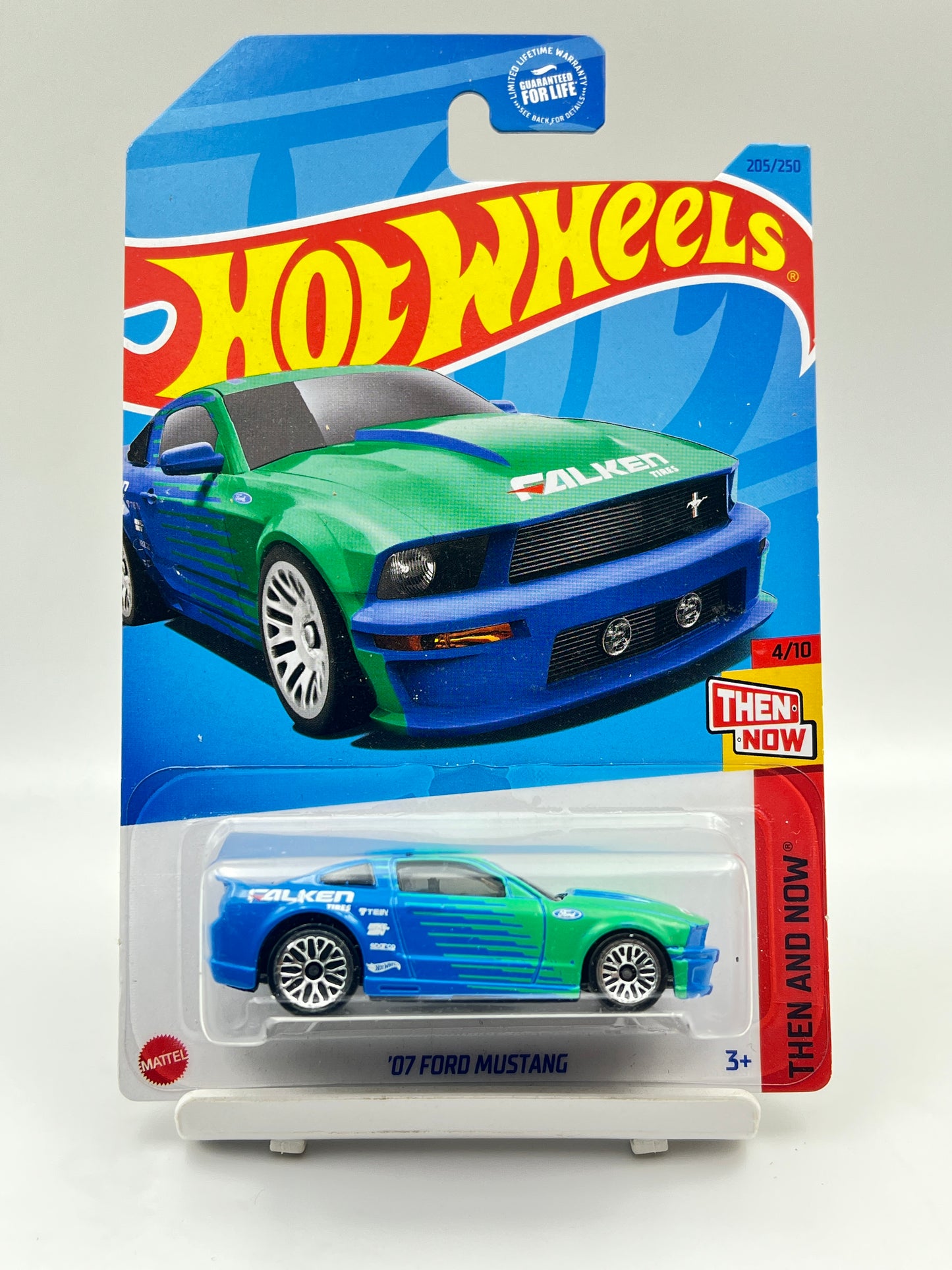 IMPORTED - HOT WHEELS -  07 FORD MUSTANG - FALKEN - B2