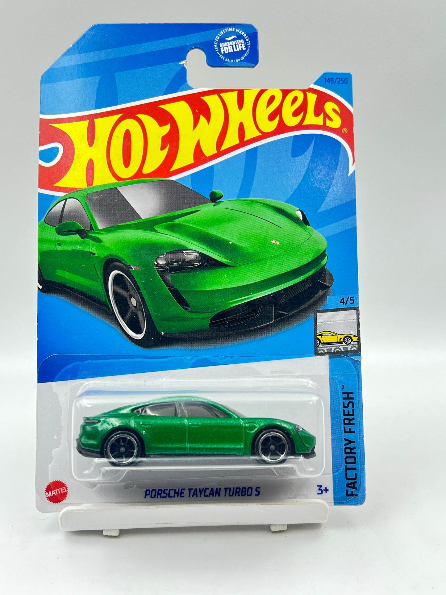 IMPORTED - HOT WHEELS -  PORSCHE TAYCAN TURBO S - GREEN - 9B