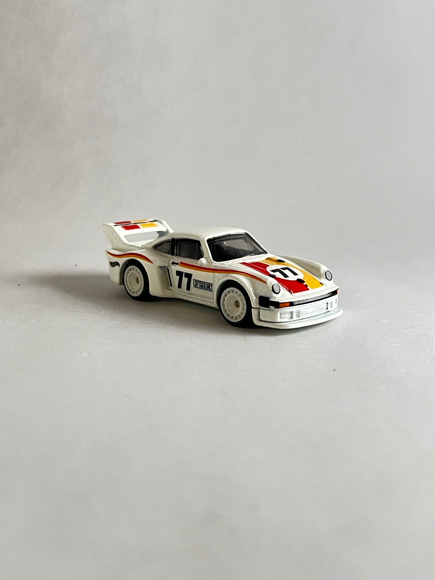 UNCARDED - PREMIUM - PORSCHE 934.5 (FULL METAL).