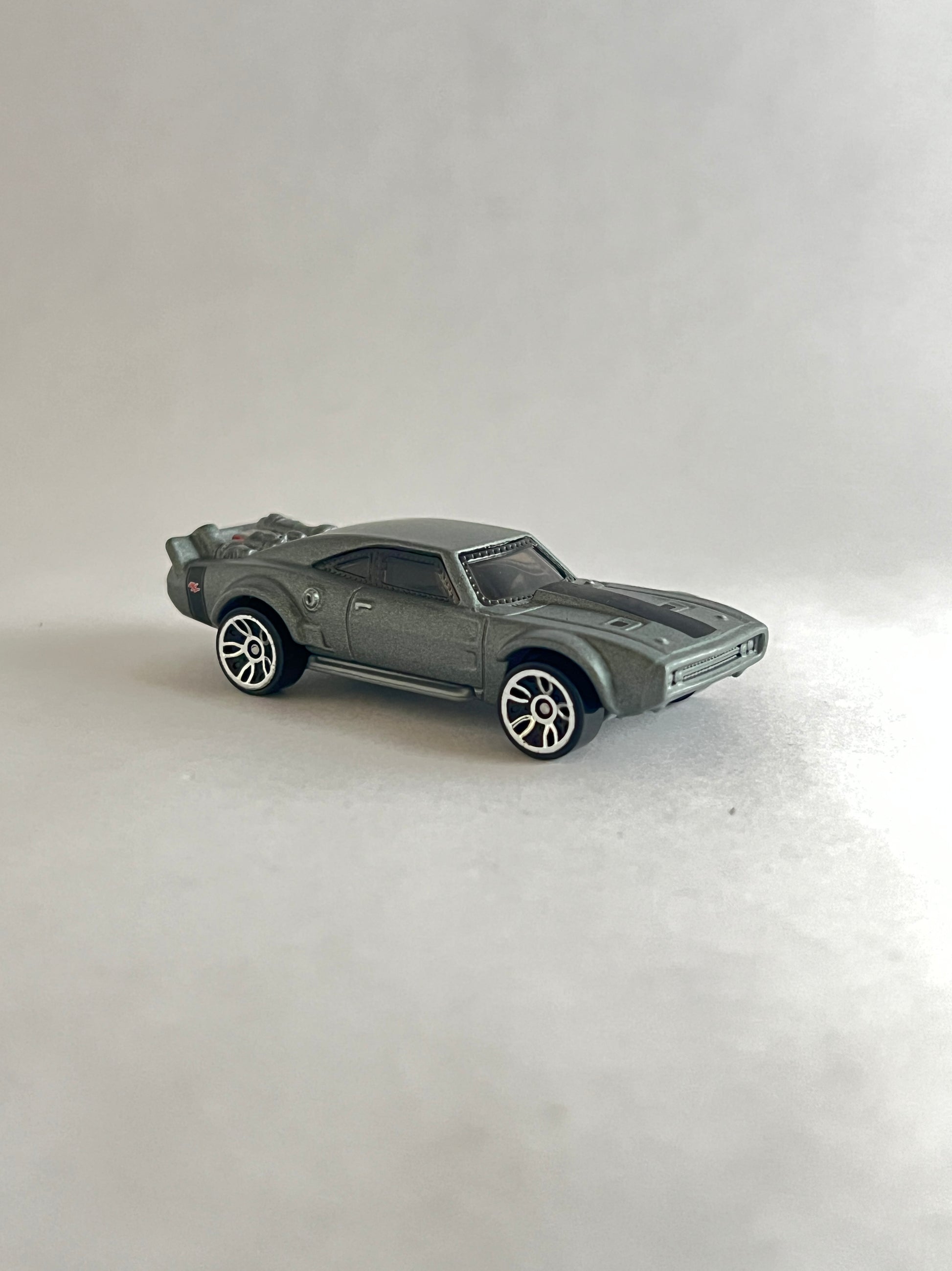 UNCARDED - ICE CHARGER - Its Fun- Hot wheels - matchbox - diecast