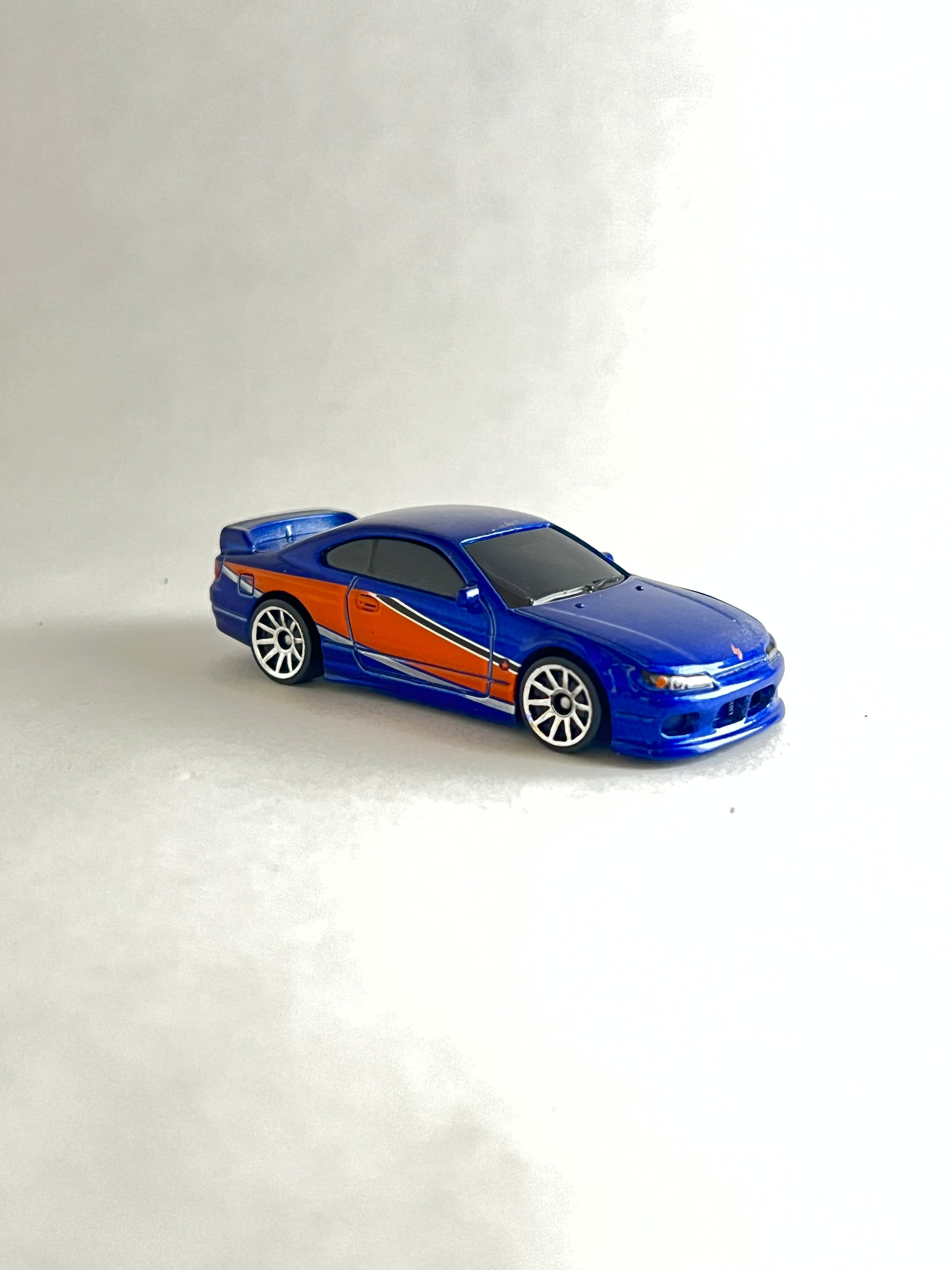 UNCARDED - NISSAN SILVIA S15 - Its Fun- Hot wheels - matchbox - diecast