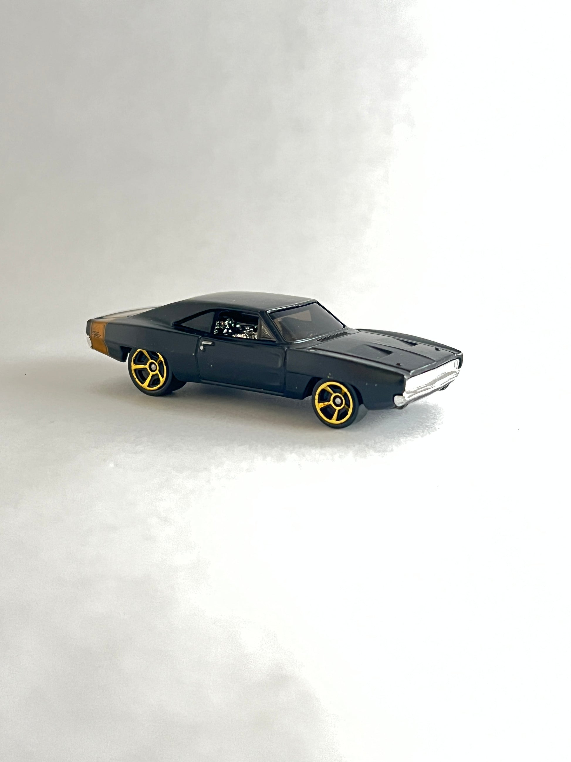 UNCARDED - 68 DODGE CHARGER - Its Fun- Hot wheels - matchbox - diecast