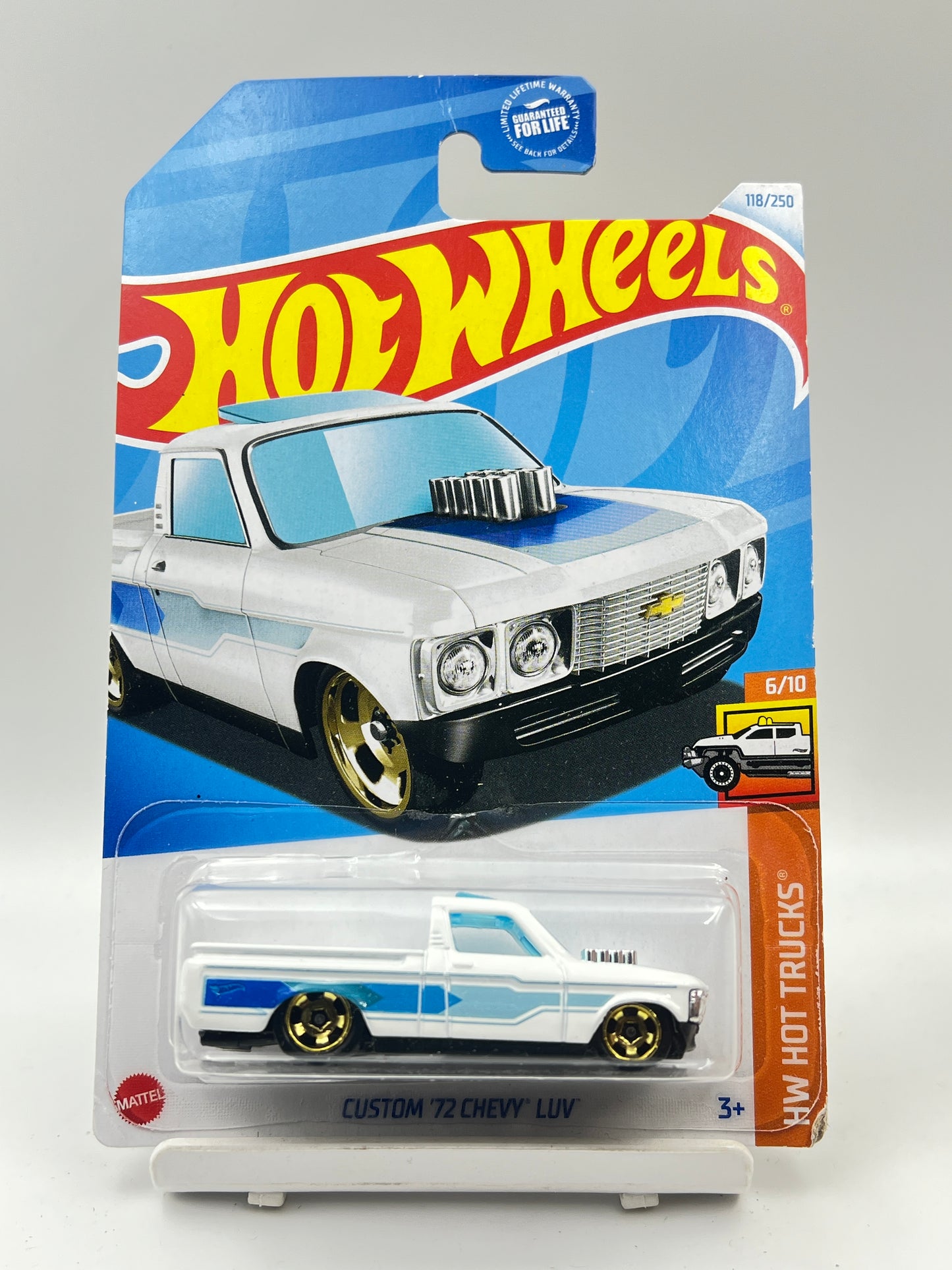 IMPORTED - HOT WHEELS -  CUSTOM 72 CHEVY LUV - 4E
