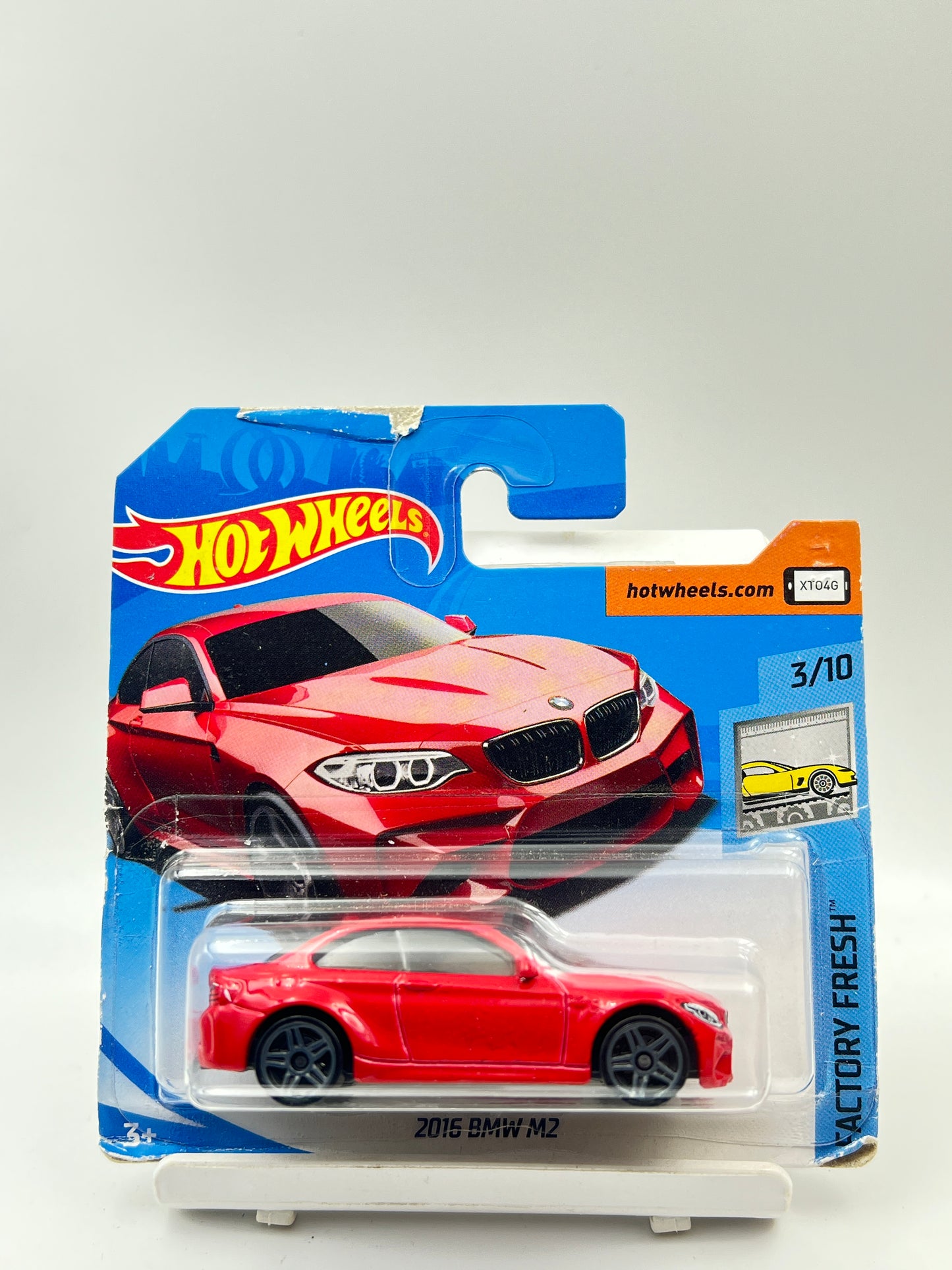DAMAGED CARD - IMPORTED - HOT WHEELS -  2016 BMW M2 - 2A