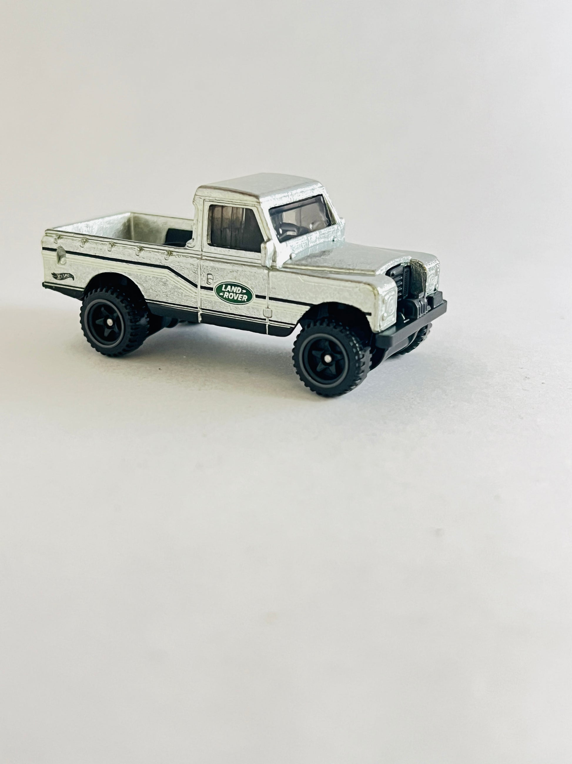 ZAMAC - UNCARDED - LAND ROVER SERIES III PICKUP - Its Fun- Hot wheels - matchbox - diecast
