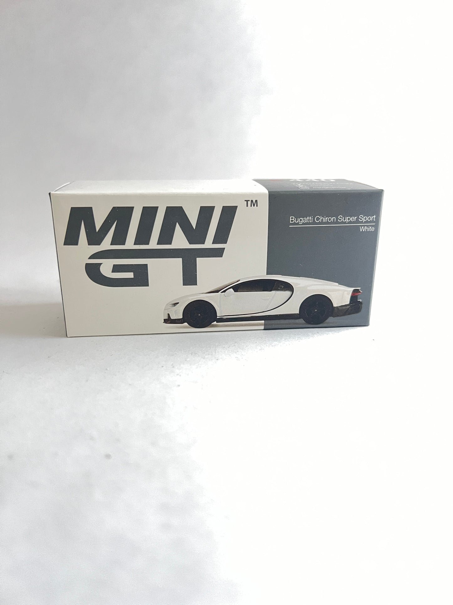 MINI GT - NOT SEALED - BUGATTI CHIRON SUPER SPORT - Its Fun- Hot wheels - matchbox - diecast