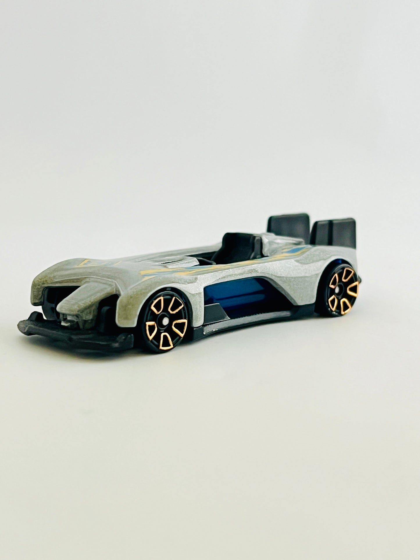 HW - ELECTRO SILHOUETTE