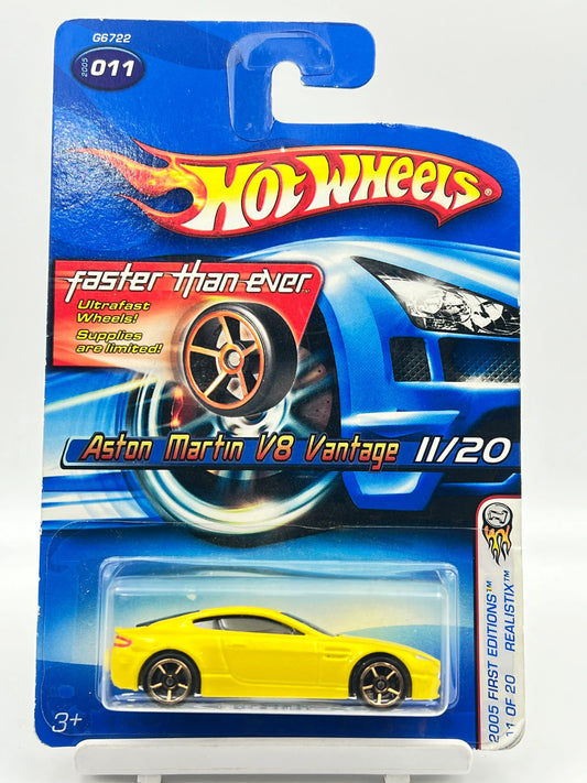 HOT WHEELS - ASTON MARTIN V8 VANTAGE - YELLOW - 3C - Its Fun