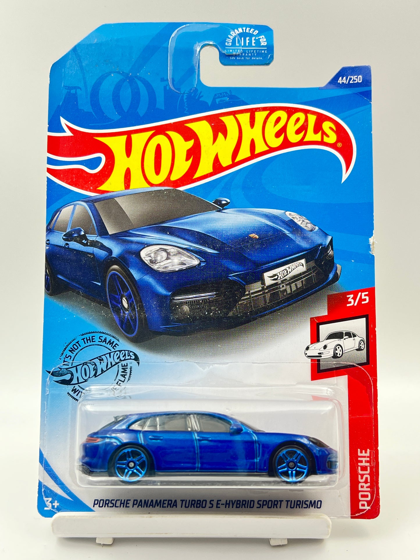 MILD CREASE - IMPORTED - HOT WHEELS -  PORSCHE PANAMER TURBO S E-HYBRID SPORT TURISMO - BLUE - 6A