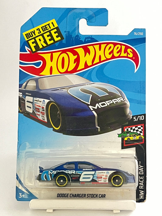 DODGE CHARGER STOCK CAR - 2A - Its Fun- Hot wheels - matchbox - diecast