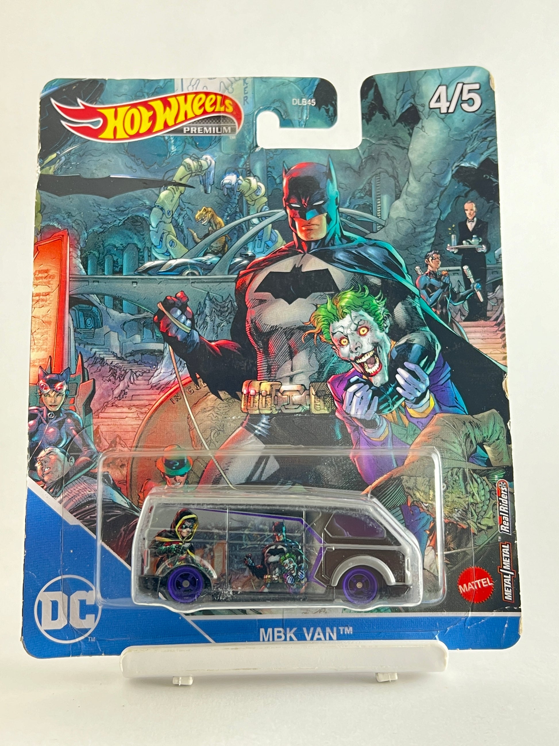 CREASED CARD - PREMIUM - DC COMICS - MBK VAN - 5B - Its Fun- Hot wheels - matchbox - diecast