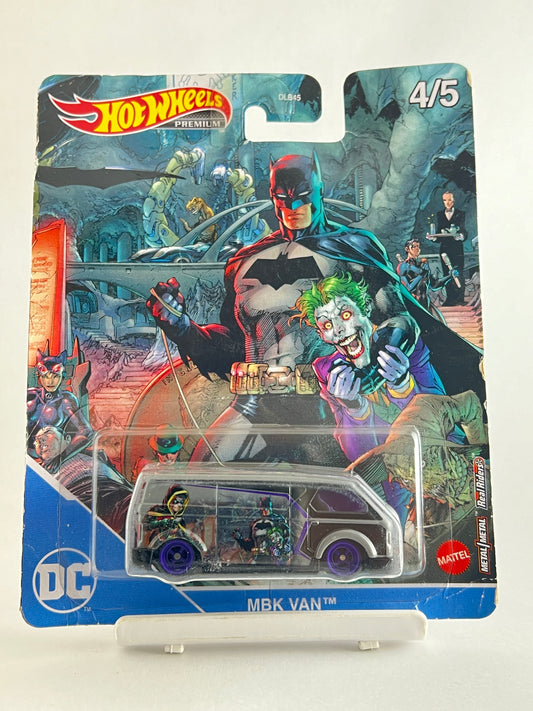 CREASED CARD - PREMIUM - DC COMICS - MBK VAN - 5B - Its Fun- Hot wheels - matchbox - diecast