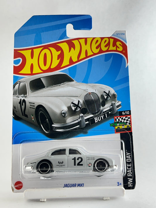 JAGUAR MK1 - 4A - Its Fun- Hot wheels - matchbox - diecast