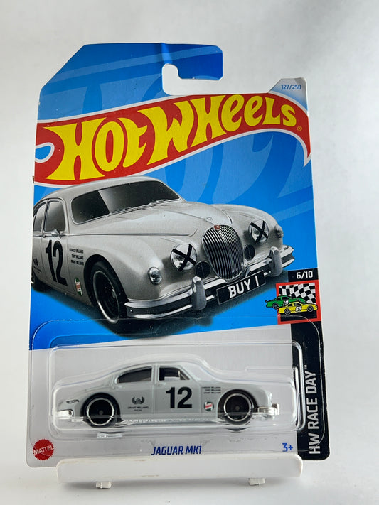 CREASED CARD - JAGUAR MK1 - 4B - Its Fun- Hot wheels - matchbox - diecast