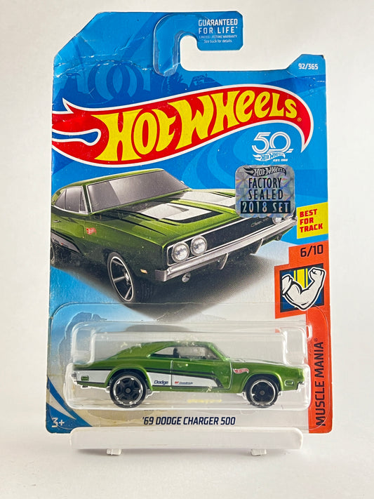 69 DODGE CHARGER 500 - GREEN - DIRT AND CREASE ON CARD - 2C - Its Fun- Hot wheels - matchbox - diecast
