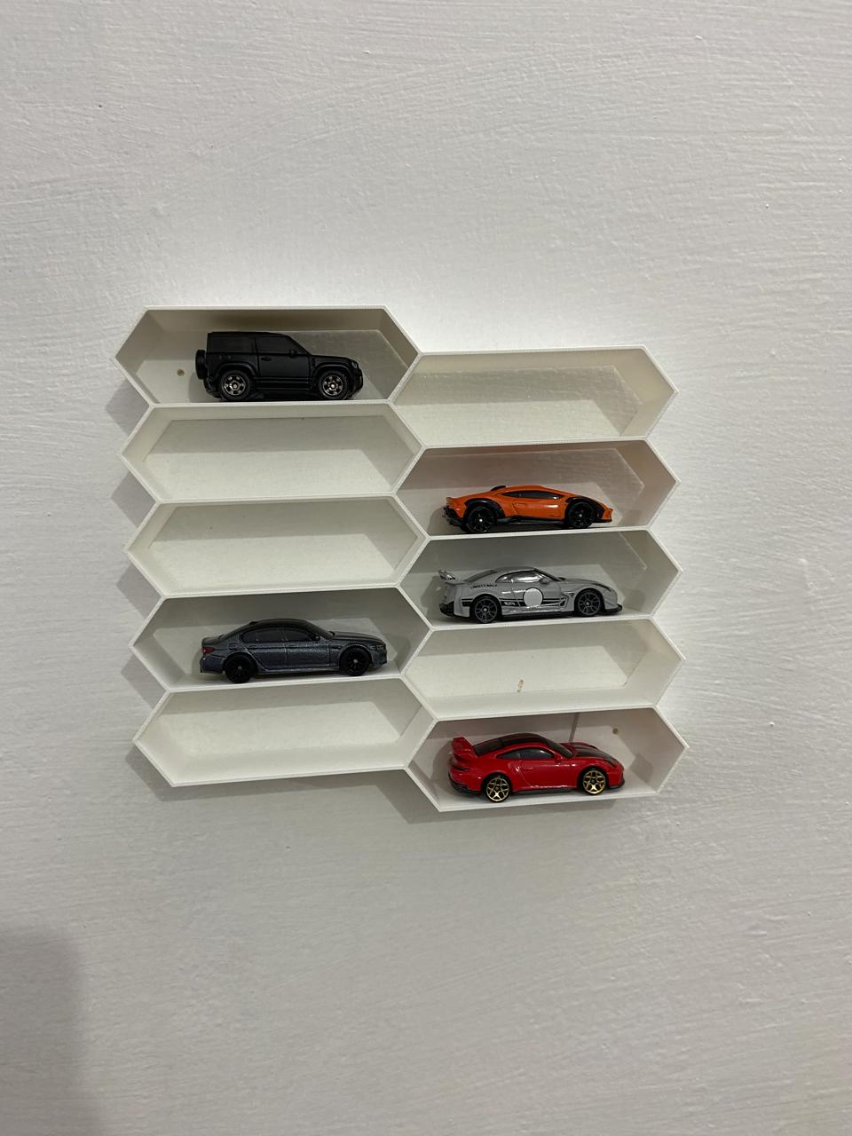 HONEYCOMB DESIGN WALL DECOR FOR 1:64 CARS - WHITE
