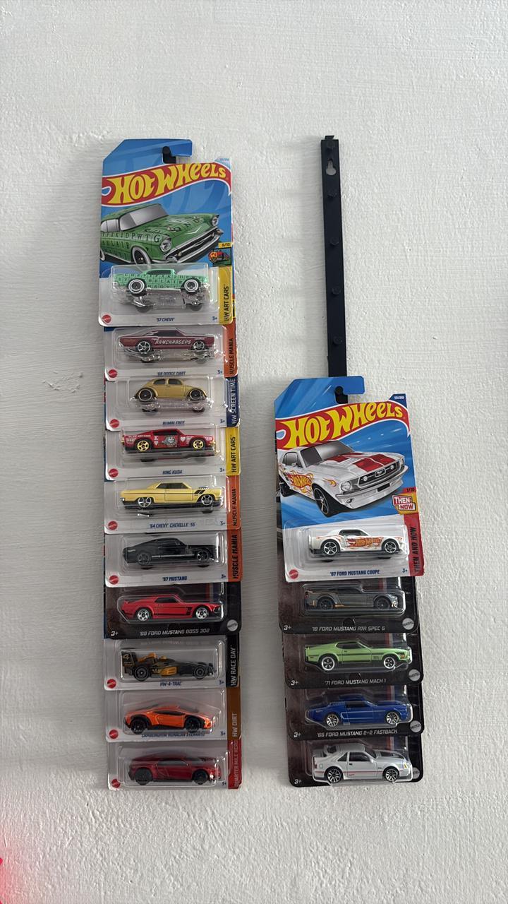 WALL HANGER FOR HOT WHEELS CARDS - WHITE - Its Fun