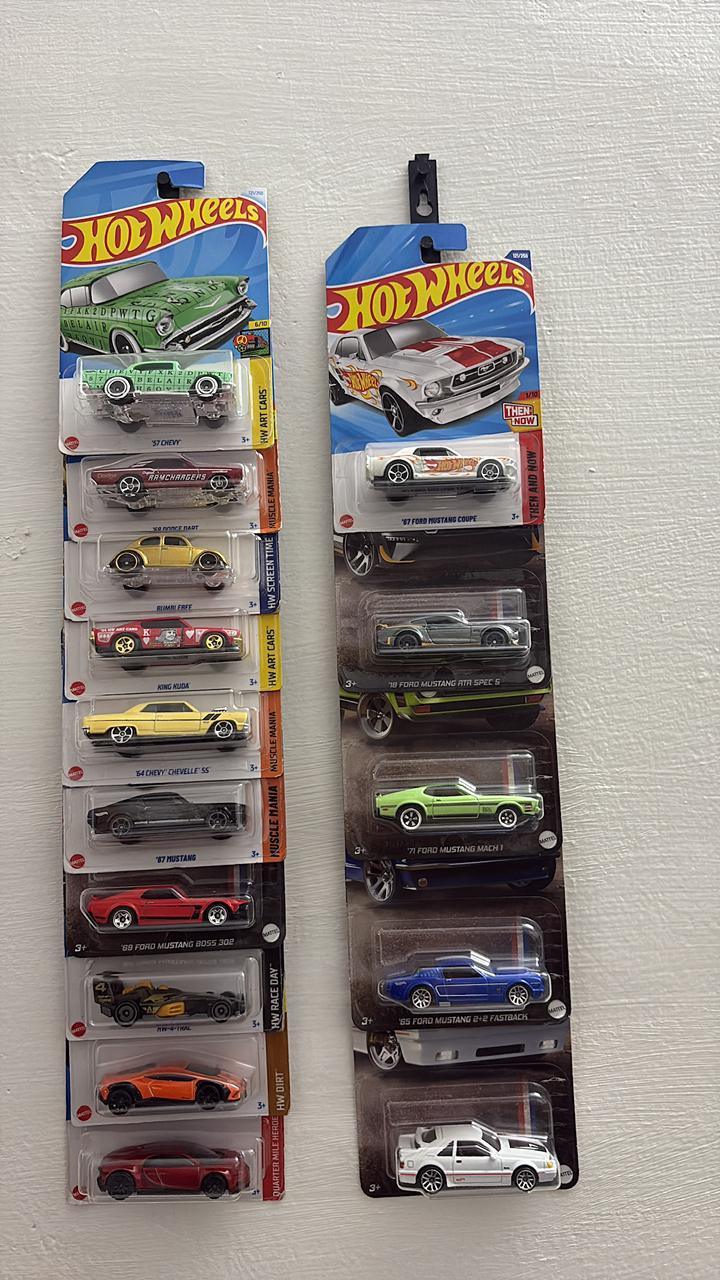 WALL HANGER FOR HOT WHEELS CARDS - WHITE - Its Fun