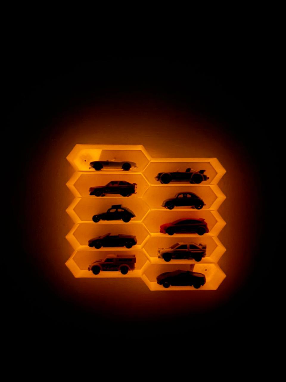 GLOW IN THE DARK - HONEYCOMB STAND - ORANGE