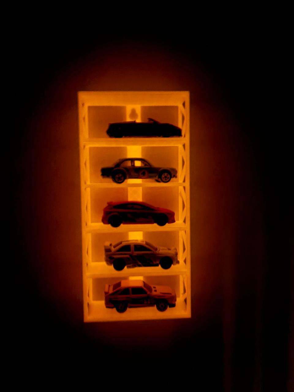 GLOW IN THE DARK - WALL STAND - ORANGE