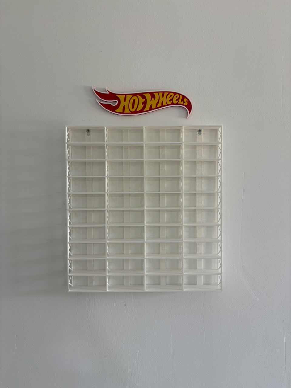 3D PRINTED WALL MOUNT RACK FOR 1:64 CARS - FOR 40 CARS - WHITE