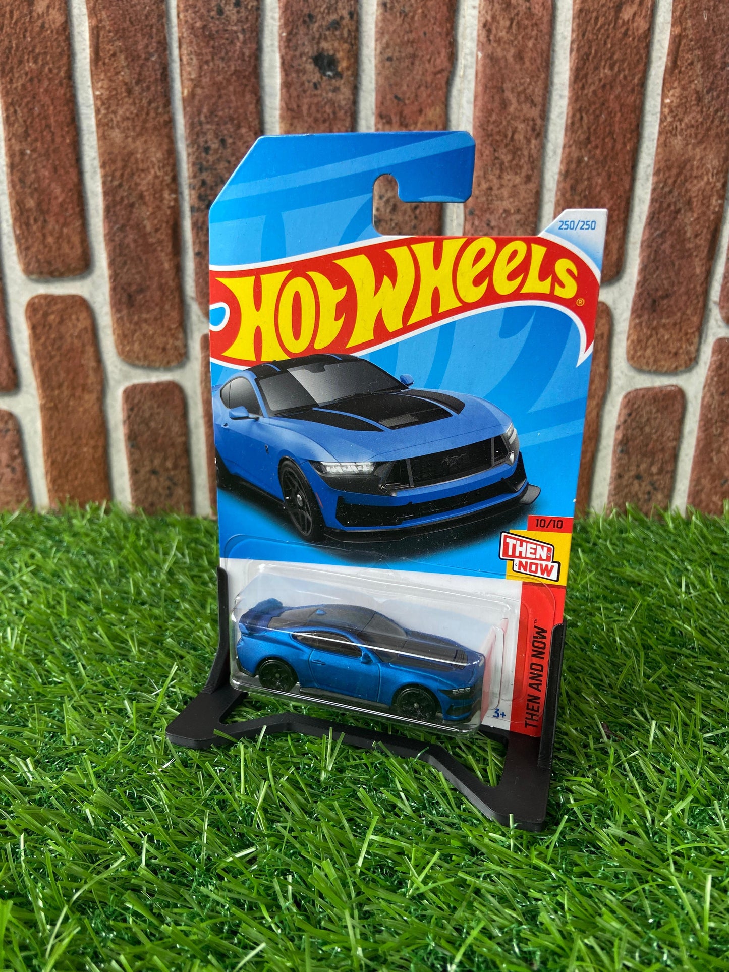 DISPLAY STAND - FOR 1 MAINLINE CARD - Its Fun- Hot wheels - matchbox - diecast