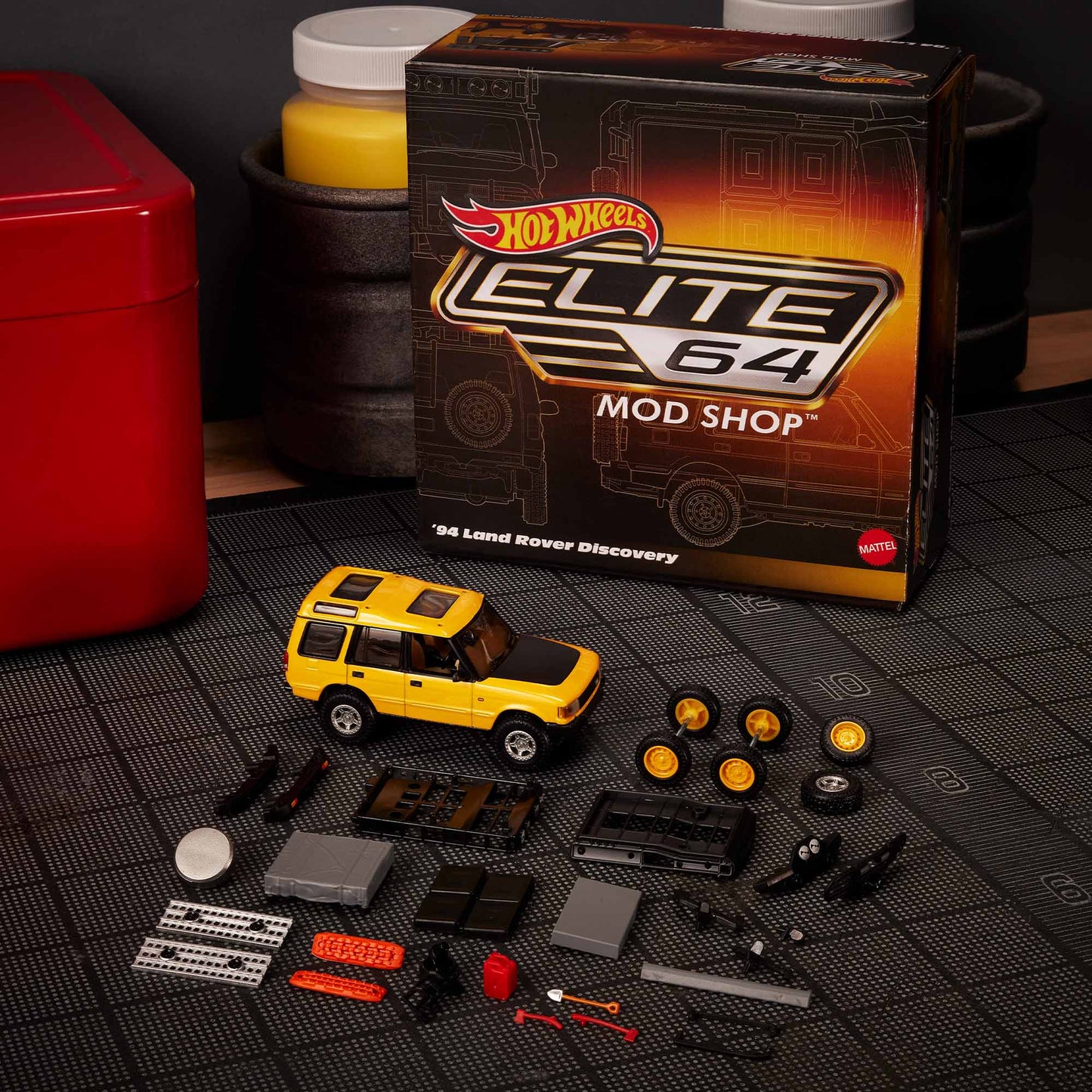 HOT WHEELS - ELITE64 - 94 LAND ROVER DISCOVERY - MOD SHOP - OUTER BOX HAVE SOFT CORNERS