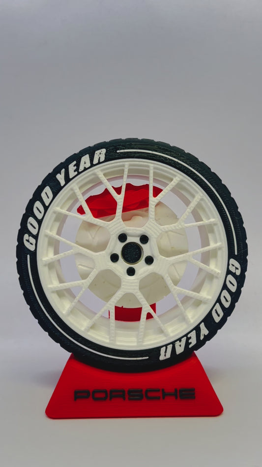 3D PRINTED TABLE DECOR WITH ROTATABLE WHEEL