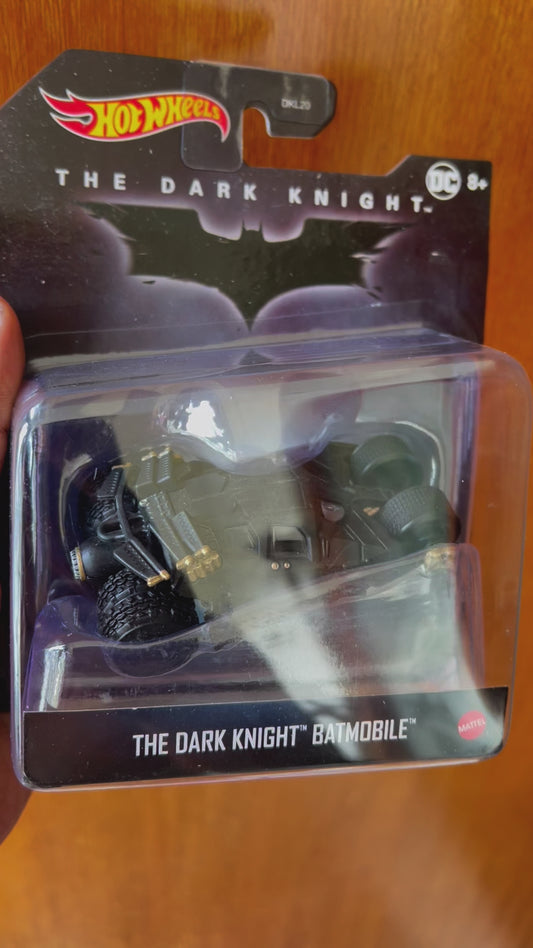 1:50 RATIO - THE DARK KNIGHT BATMOBILE