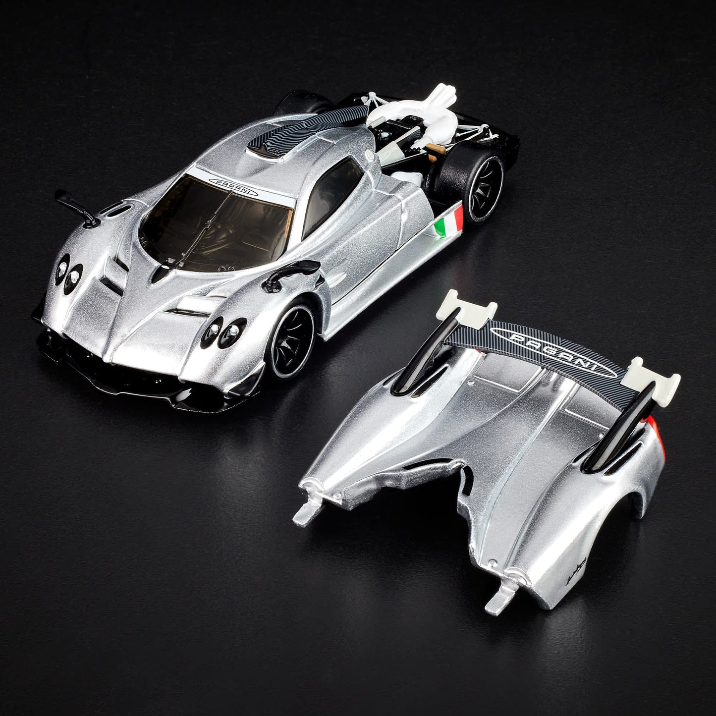 RLC - SEALED - 2021 PAGANI HUAYRA R - SILVER GREY