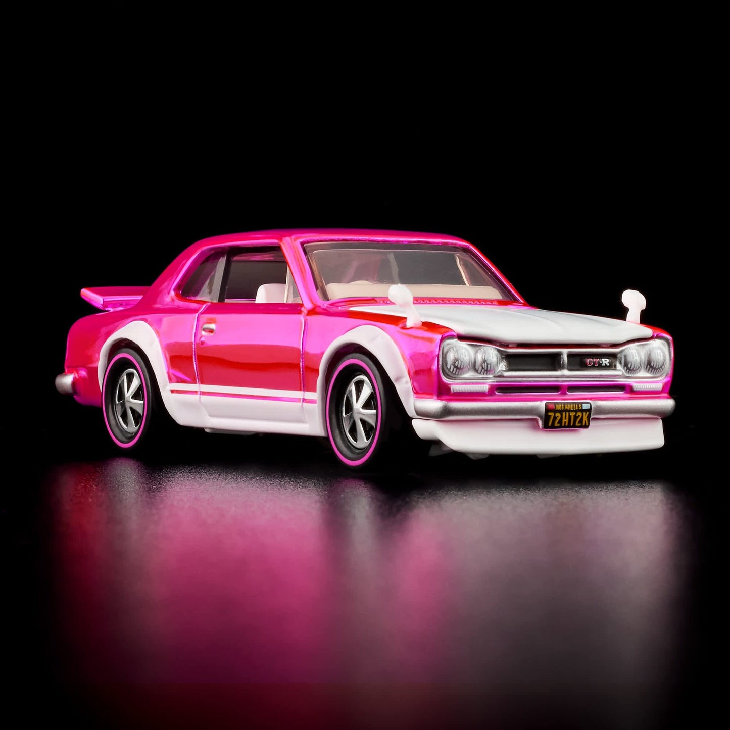 RLC - 1972 SKYLINE H/T 2000GT-R - PINK